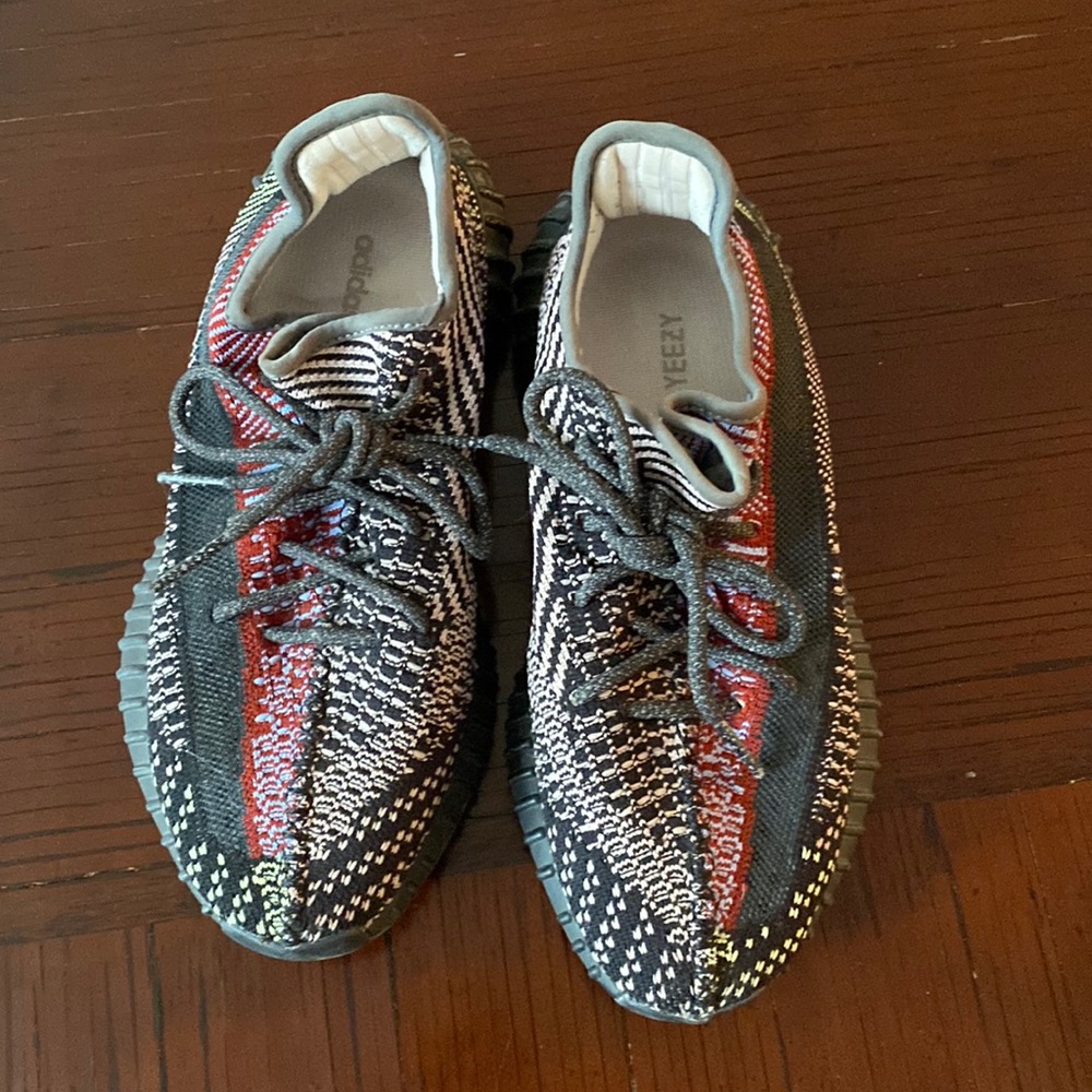 Yeezy x adidas Boost V2